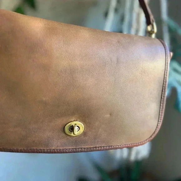 Vintage 1970s NYC Coach Convertible Clutch 397-5137 - British Tan Leather - Picture 4 of 17